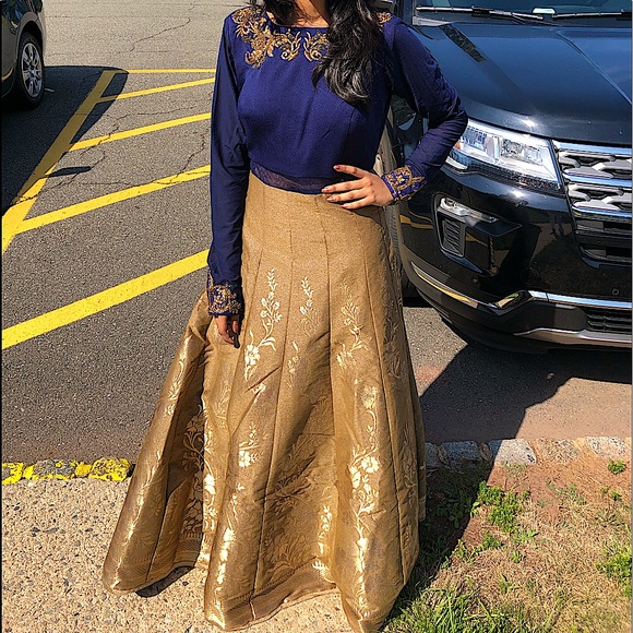 Prom gown - Picture 4 of 9